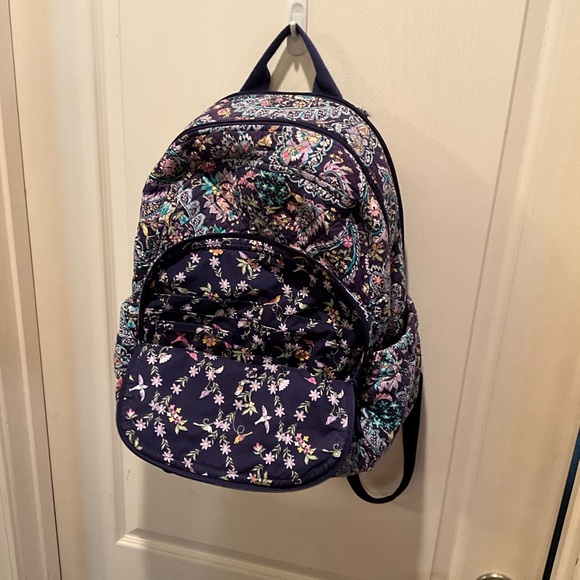 Floral Patterned Backpack - Picture 4 of 8